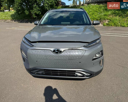 Серый Хендай Kona Electric, объемом двигателя 0 л и пробегом 44 тыс. км за 13400 $, фото 1 на Automoto.ua
