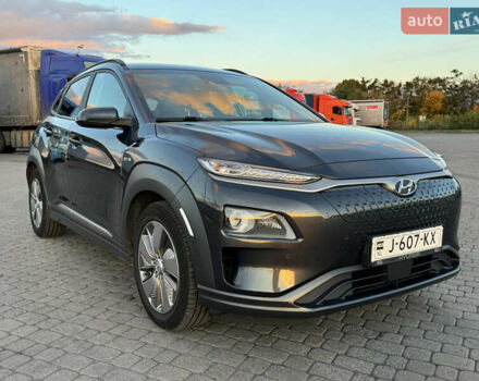 Сірий Хендай Kona Electric, об'ємом двигуна 0 л та пробігом 114 тис. км за 17999 $, фото 5 на Automoto.ua