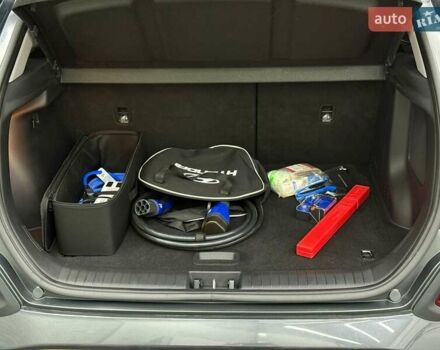 Сірий Хендай Kona Electric, об'ємом двигуна 0 л та пробігом 89 тис. км за 18340 $, фото 31 на Automoto.ua