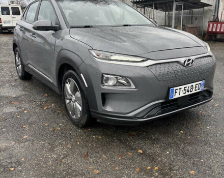Сірий Хендай Kona Electric, об'ємом двигуна 0 л та пробігом 56 тис. км за 15400 $, фото 4 на Automoto.ua