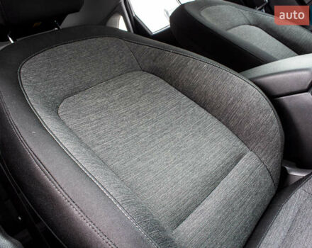 Сірий Хендай Kona Electric, об'ємом двигуна 0 л та пробігом 26 тис. км за 16300 $, фото 82 на Automoto.ua