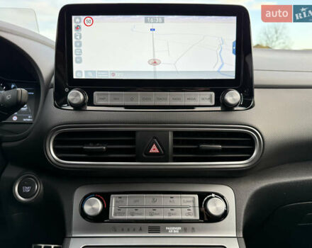 Серый Хендай Kona Electric, объемом двигателя 0 л и пробегом 36 тыс. км за 20700 $, фото 69 на Automoto.ua