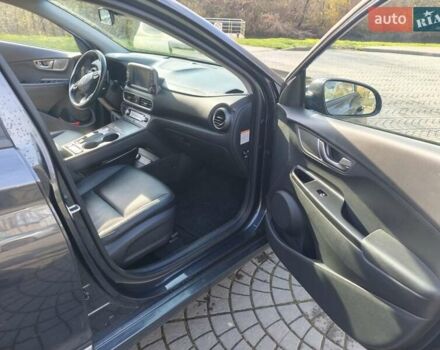 Серый Хендай Kona Electric, объемом двигателя 0 л и пробегом 122 тыс. км за 16550 $, фото 36 на Automoto.ua