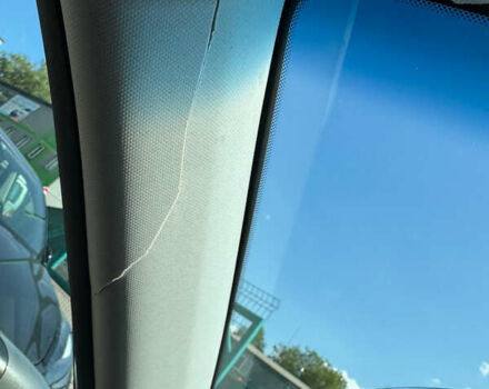 Серый Хендай Kona Electric, объемом двигателя 0 л и пробегом 44 тыс. км за 13400 $, фото 22 на Automoto.ua