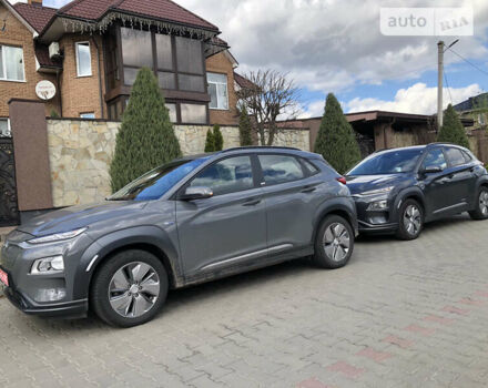 Сірий Хендай Kona Electric, об'ємом двигуна 0 л та пробігом 25 тис. км за 16490 $, фото 68 на Automoto.ua