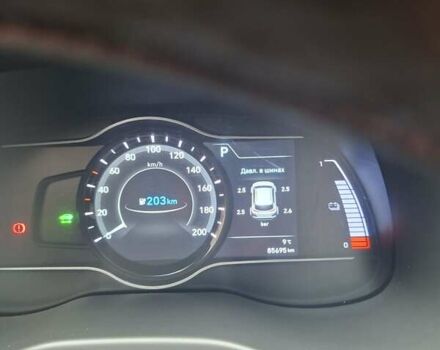 Серый Хендай Kona Electric, объемом двигателя 0 л и пробегом 87 тыс. км за 15200 $, фото 1 на Automoto.ua