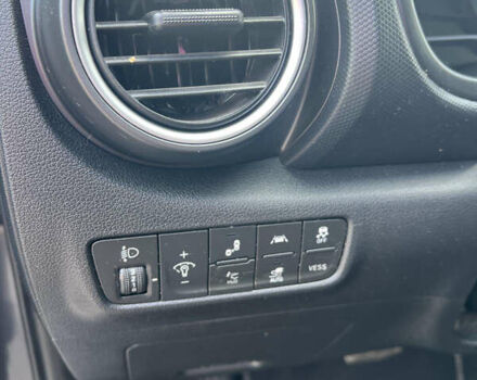 Серый Хендай Kona Electric, объемом двигателя 0 л и пробегом 117 тыс. км за 18900 $, фото 16 на Automoto.ua