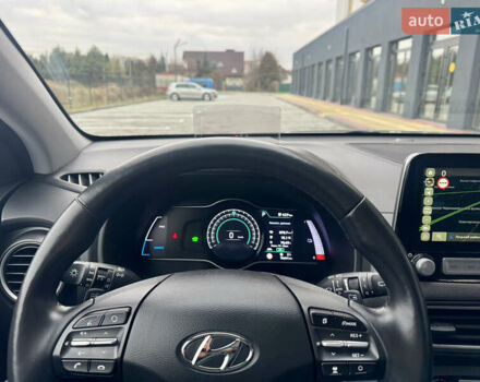 Сірий Хендай Kona Electric, об'ємом двигуна 0 л та пробігом 78 тис. км за 18900 $, фото 47 на Automoto.ua