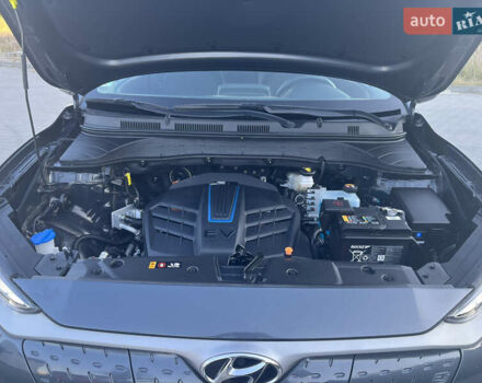 Сірий Хендай Kona Electric, об'ємом двигуна 0 л та пробігом 31 тис. км за 15500 $, фото 21 на Automoto.ua