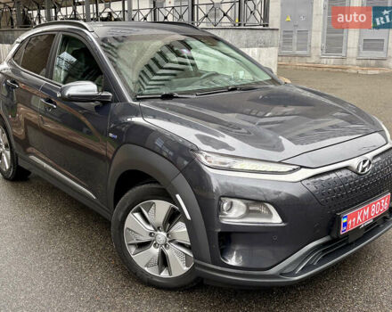 Серый Хендай Kona Electric, объемом двигателя 0 л и пробегом 130 тыс. км за 18500 $, фото 19 на Automoto.ua