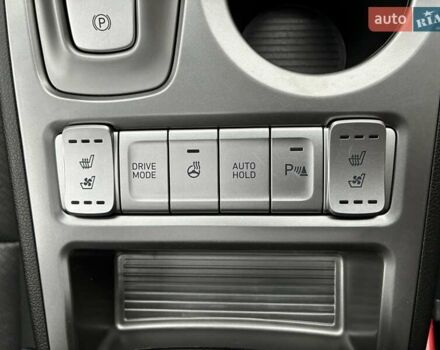 Серый Хендай Kona Electric, объемом двигателя 0 л и пробегом 78 тыс. км за 19500 $, фото 65 на Automoto.ua