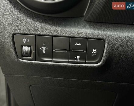 Сірий Хендай Kona Electric, об'ємом двигуна 0 л та пробігом 63 тис. км за 18500 $, фото 30 на Automoto.ua