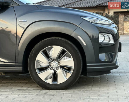 Серый Хендай Kona Electric, объемом двигателя 0 л и пробегом 159 тыс. км за 16900 $, фото 15 на Automoto.ua