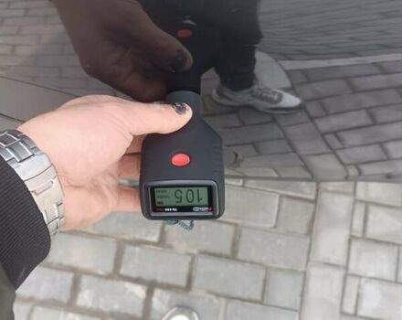 Серый Хендай Kona Electric, объемом двигателя 0 л и пробегом 80 тыс. км за 17300 $, фото 28 на Automoto.ua