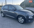 Серый Хендай Kona Electric, объемом двигателя 0 л и пробегом 31 тыс. км за 15450 $, фото 2 на Automoto.ua
