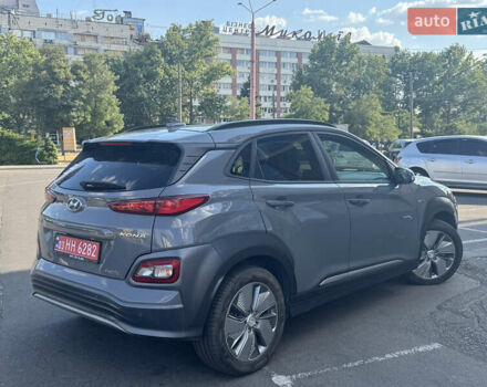 Серый Хендай Kona Electric, объемом двигателя 0 л и пробегом 135 тыс. км за 18999 $, фото 2 на Automoto.ua