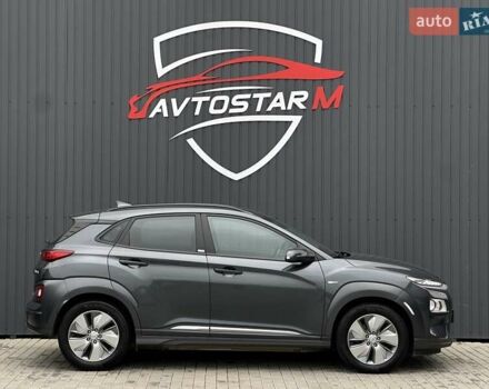 Сірий Хендай Kona Electric, об'ємом двигуна 0 л та пробігом 63 тис. км за 18500 $, фото 9 на Automoto.ua