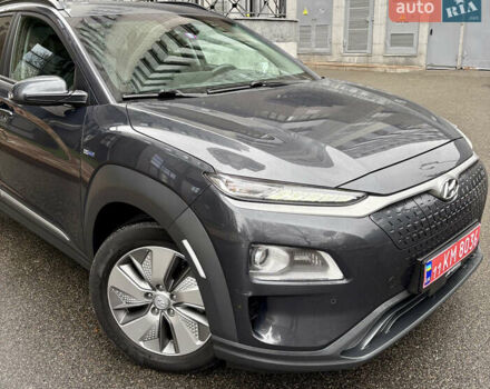Серый Хендай Kona Electric, объемом двигателя 0 л и пробегом 130 тыс. км за 18500 $, фото 16 на Automoto.ua
