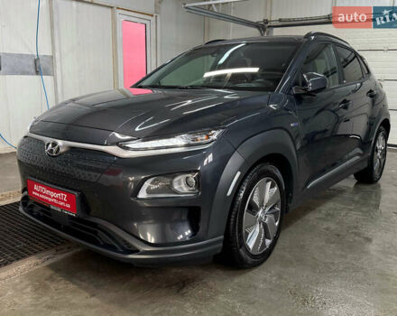 Серый Хендай Kona Electric, объемом двигателя 0 л и пробегом 36 тыс. км за 20700 $, фото 14 на Automoto.ua