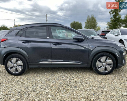 Серый Хендай Kona Electric, объемом двигателя 0 л и пробегом 69 тыс. км за 20400 $, фото 22 на Automoto.ua