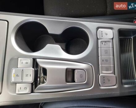 Серый Хендай Kona Electric, объемом двигателя 0 л и пробегом 42 тыс. км за 16200 $, фото 37 на Automoto.ua