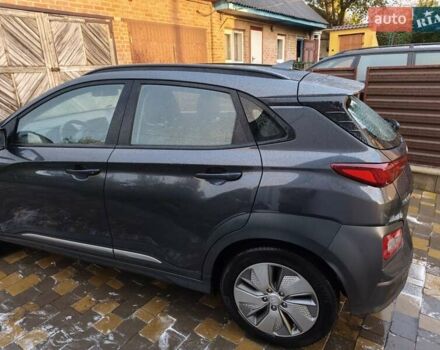 Серый Хендай Kona Electric, объемом двигателя 0 л и пробегом 121 тыс. км за 16000 $, фото 7 на Automoto.ua