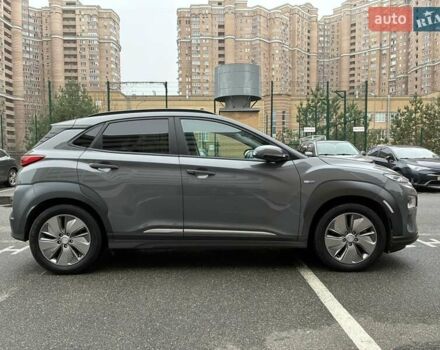Серый Хендай Kona Electric, объемом двигателя 0 л и пробегом 78 тыс. км за 19500 $, фото 6 на Automoto.ua