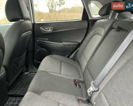 Серый Хендай Kona Electric, объемом двигателя 0 л и пробегом 158 тыс. км за 16300 $, фото 34 на Automoto.ua