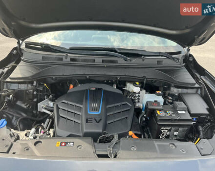 Серый Хендай Kona Electric, объемом двигателя 0 л и пробегом 49 тыс. км за 14900 $, фото 57 на Automoto.ua