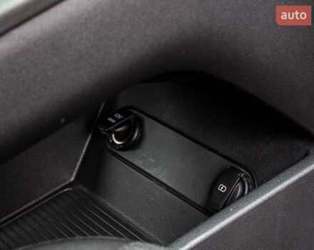 Сірий Хендай Kona Electric, об'ємом двигуна 0 л та пробігом 26 тис. км за 16300 $, фото 53 на Automoto.ua