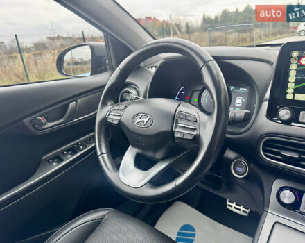 Сірий Хендай Kona Electric, об'ємом двигуна 0 л та пробігом 78 тис. км за 18900 $, фото 46 на Automoto.ua