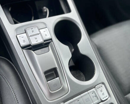 Серый Хендай Kona Electric, объемом двигателя 0 л и пробегом 117 тыс. км за 18900 $, фото 13 на Automoto.ua