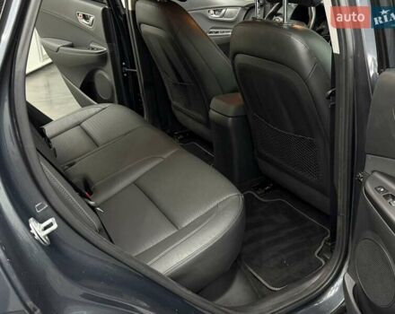 Сірий Хендай Kona Electric, об'ємом двигуна 0 л та пробігом 71 тис. км за 18465 $, фото 14 на Automoto.ua