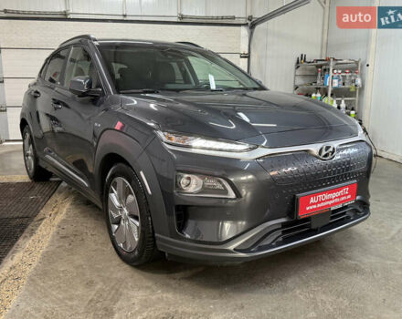 Серый Хендай Kona Electric, объемом двигателя 0 л и пробегом 36 тыс. км за 20700 $, фото 24 на Automoto.ua