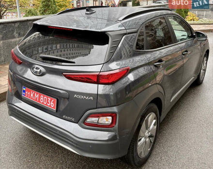 Серый Хендай Kona Electric, объемом двигателя 0 л и пробегом 130 тыс. км за 18500 $, фото 28 на Automoto.ua