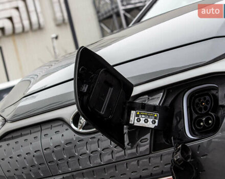 Сірий Хендай Kona Electric, об'ємом двигуна 0 л та пробігом 26 тис. км за 16300 $, фото 7 на Automoto.ua