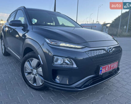 Серый Хендай Kona Electric, объемом двигателя 0 л и пробегом 31 тыс. км за 15450 $, фото 14 на Automoto.ua