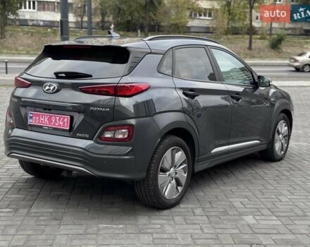 Сірий Хендай Kona Electric, об'ємом двигуна 0 л та пробігом 88 тис. км за 18700 $, фото 7 на Automoto.ua