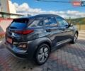 Серый Хендай Kona Electric, объемом двигателя 0 л и пробегом 42 тыс. км за 16200 $, фото 4 на Automoto.ua