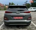 Серый Хендай Kona Electric, объемом двигателя 0 л и пробегом 117 тыс. км за 17990 $, фото 5 на Automoto.ua