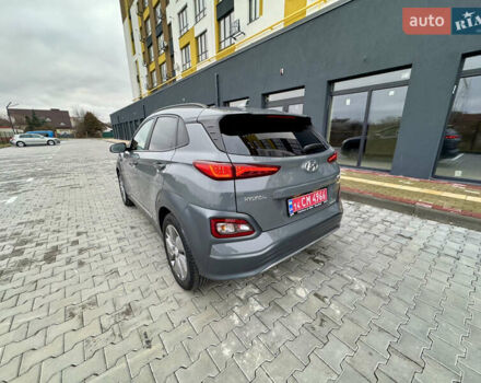Сірий Хендай Kona Electric, об'ємом двигуна 0 л та пробігом 78 тис. км за 18900 $, фото 7 на Automoto.ua