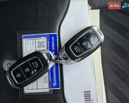 Серый Хендай Kona Electric, объемом двигателя 0 л и пробегом 106 тыс. км за 15999 $, фото 58 на Automoto.ua