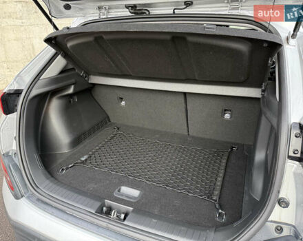 Серый Хендай Kona Electric, объемом двигателя 0 л и пробегом 26 тыс. км за 18850 $, фото 26 на Automoto.ua