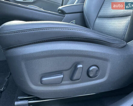 Серый Хендай Kona Electric, объемом двигателя 0 л и пробегом 109 тыс. км за 18450 $, фото 24 на Automoto.ua