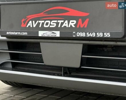 Сірий Хендай Kona Electric, об'ємом двигуна 0 л та пробігом 63 тис. км за 18500 $, фото 3 на Automoto.ua