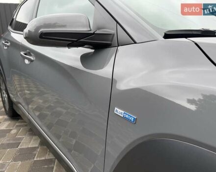 Серый Хендай Kona Electric, объемом двигателя 0 л и пробегом 40 тыс. км за 16900 $, фото 20 на Automoto.ua