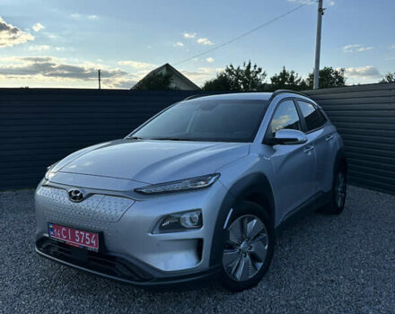 Серый Хендай Kona Electric, объемом двигателя 0 л и пробегом 109 тыс. км за 18450 $, фото 5 на Automoto.ua
