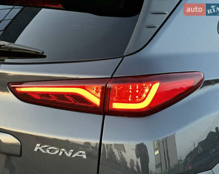 Серый Хендай Kona Electric, объемом двигателя 0 л и пробегом 159 тыс. км за 16900 $, фото 24 на Automoto.ua