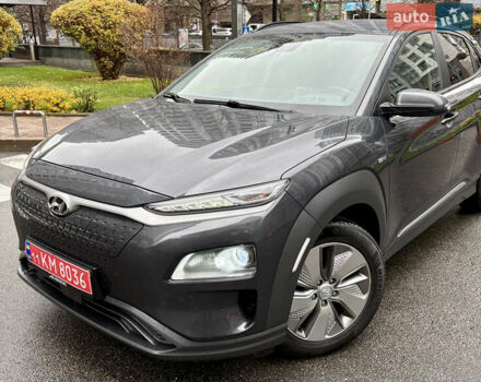 Серый Хендай Kona Electric, объемом двигателя 0 л и пробегом 130 тыс. км за 18500 $, фото 3 на Automoto.ua