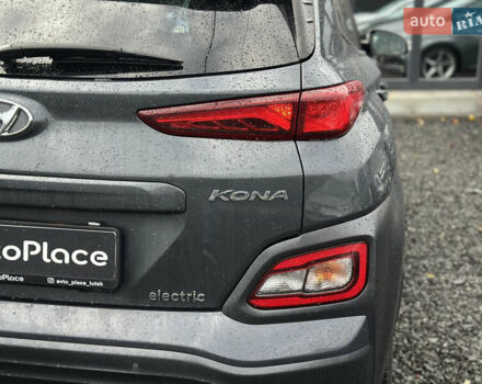 Серый Хендай Kona Electric, объемом двигателя 0 л и пробегом 167 тыс. км за 17700 $, фото 15 на Automoto.ua